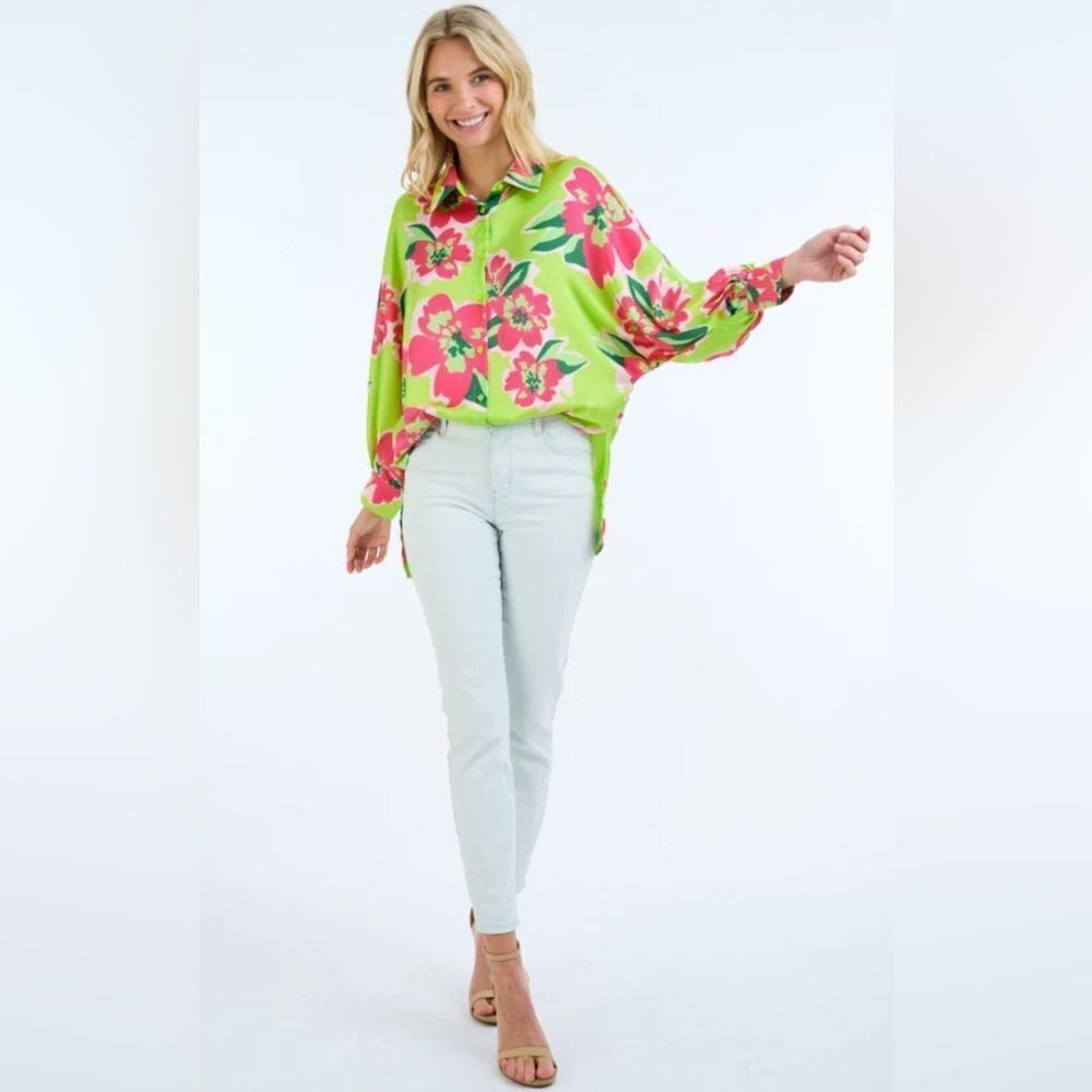 L Love  Floral Crop Top size Small